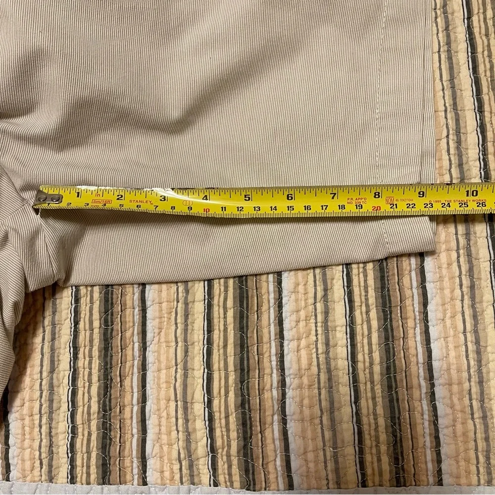 Van Heusen Classic Beige Men’s 40 Flat Front Golf Shorts